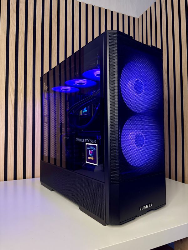 Pixelwerk Gaming PC Frontansicht